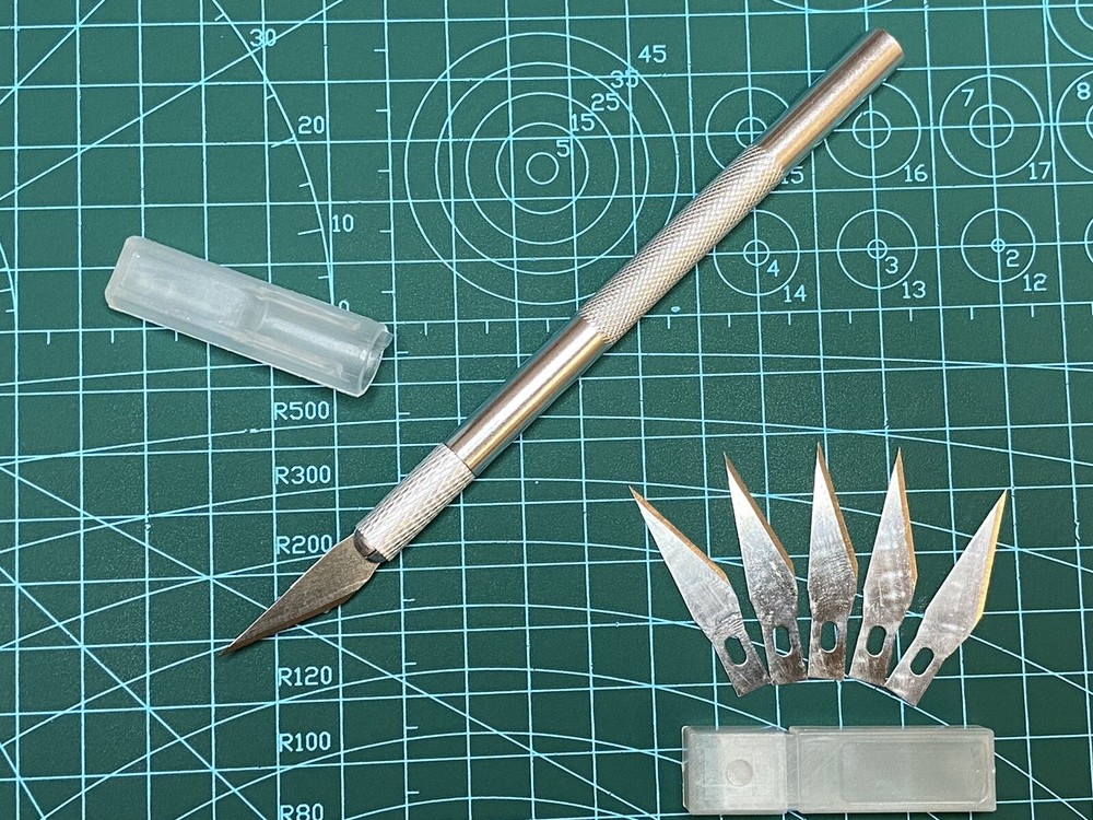 Modeler's A4 Cutting Mat pad With Hobby Knife Set