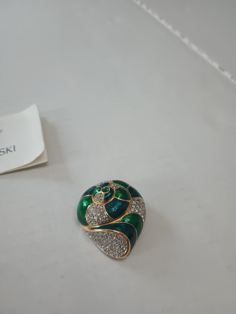 SIGNED SWAROVSKI PAVE' CRYSTAL SHELL PIN ~ BROOCH RETIRED ** CLEAN **