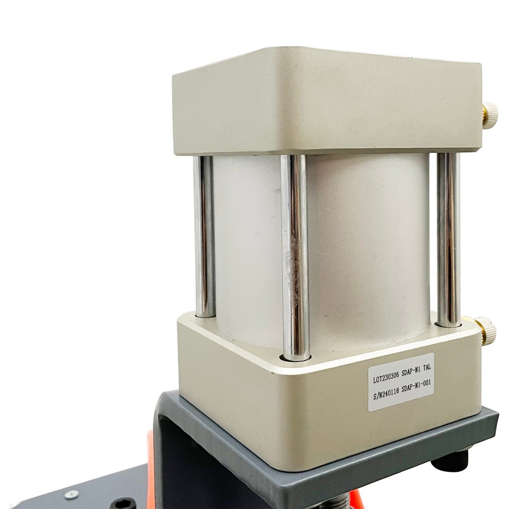 Pneumatic Badge Machine Circular Rectangular Heart-shaped Badge Making machine