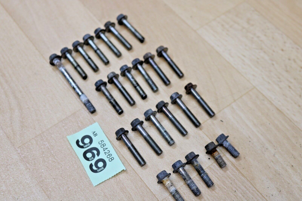 Honda CBR 250 R Outer Engine Case Bolt Set Oem 2011 - 2013