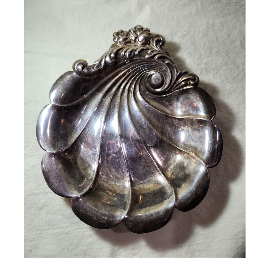 Mont Sterling Silver Shell Dish