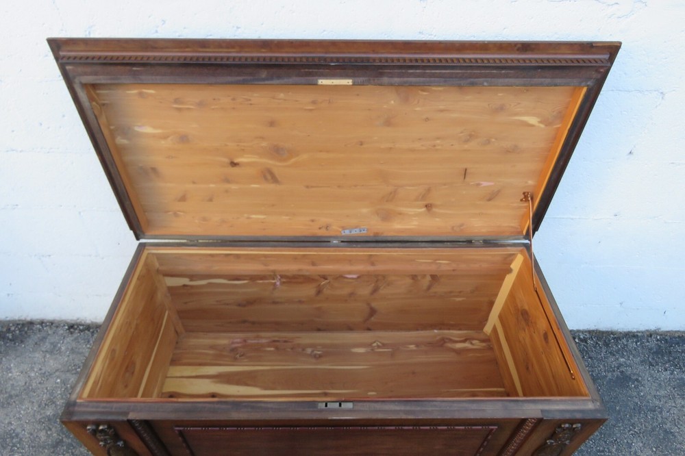 Large Carved Bench Cedar Chest Blanket Trunk 5803