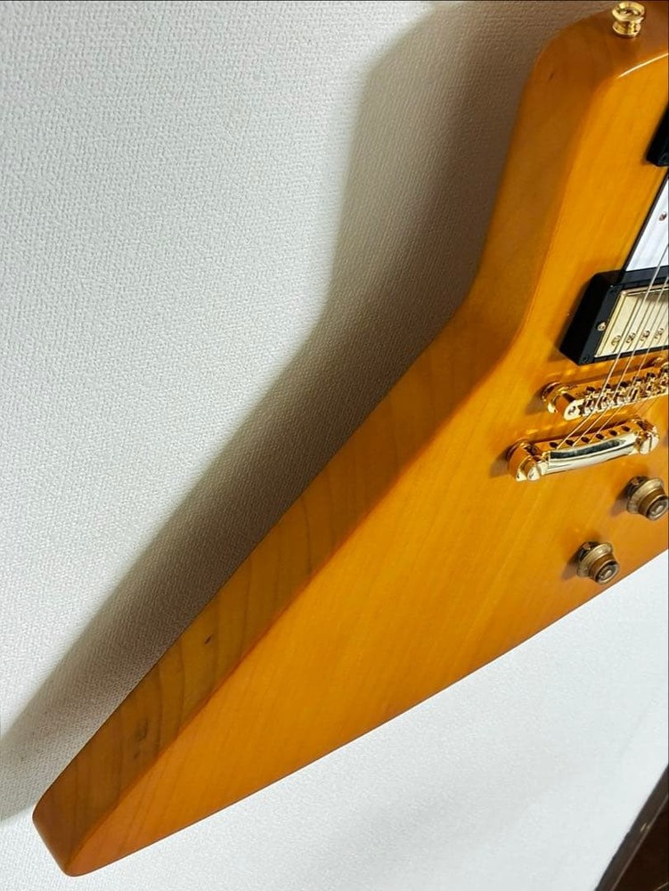 EPIPHONE 1958 Explorer Aged Natural Safe Packing!