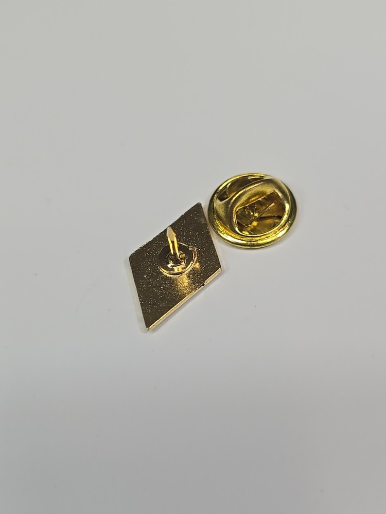 US Shooting Lapel Pin Small Size