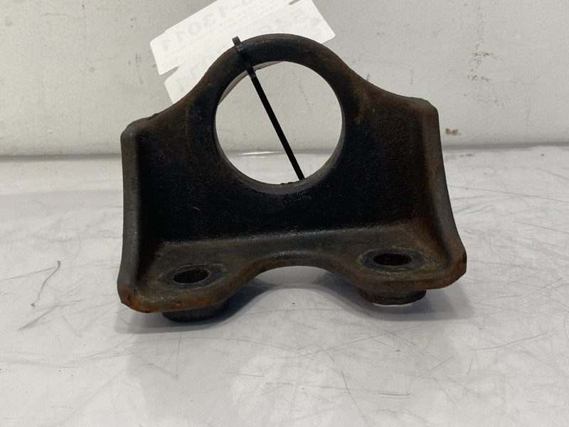 Freightliner MT55 Engine Mount 0130509000 (548-13011)