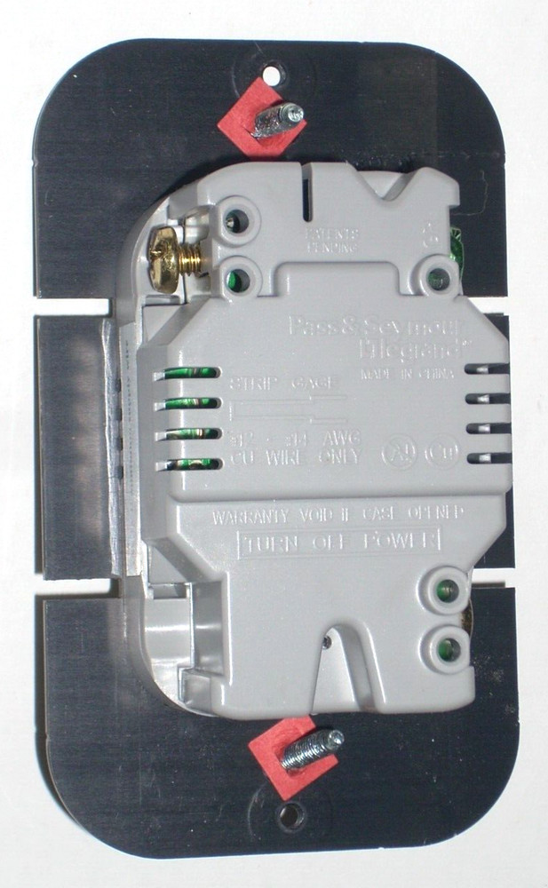 Pass & Seymour Slide Light Dimmer Switch Ivory 1000W 120VAC - LS1000-I