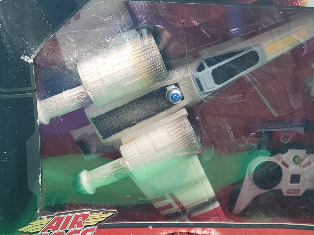 STAR WARS REMOTE CONTROL Air Hogs X-Wing Star Fighter. New Damaged Box