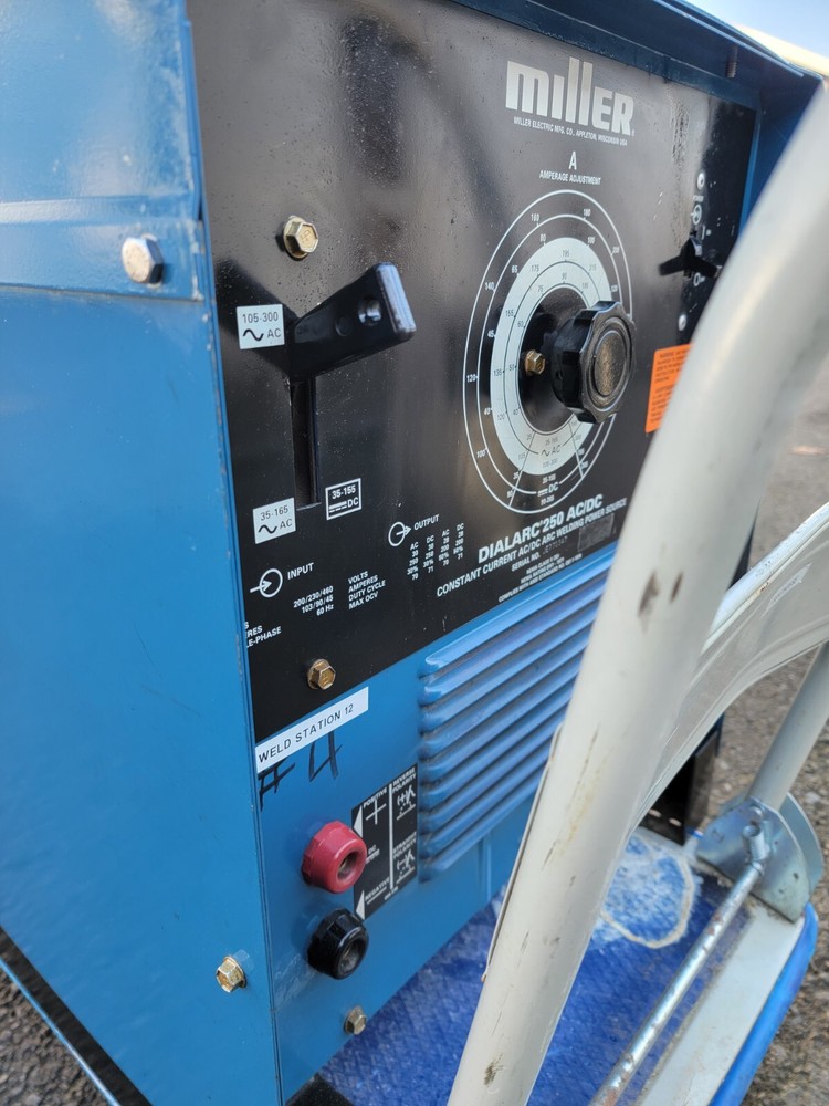Miller Dialarc 250 AC/DC Arc Welder