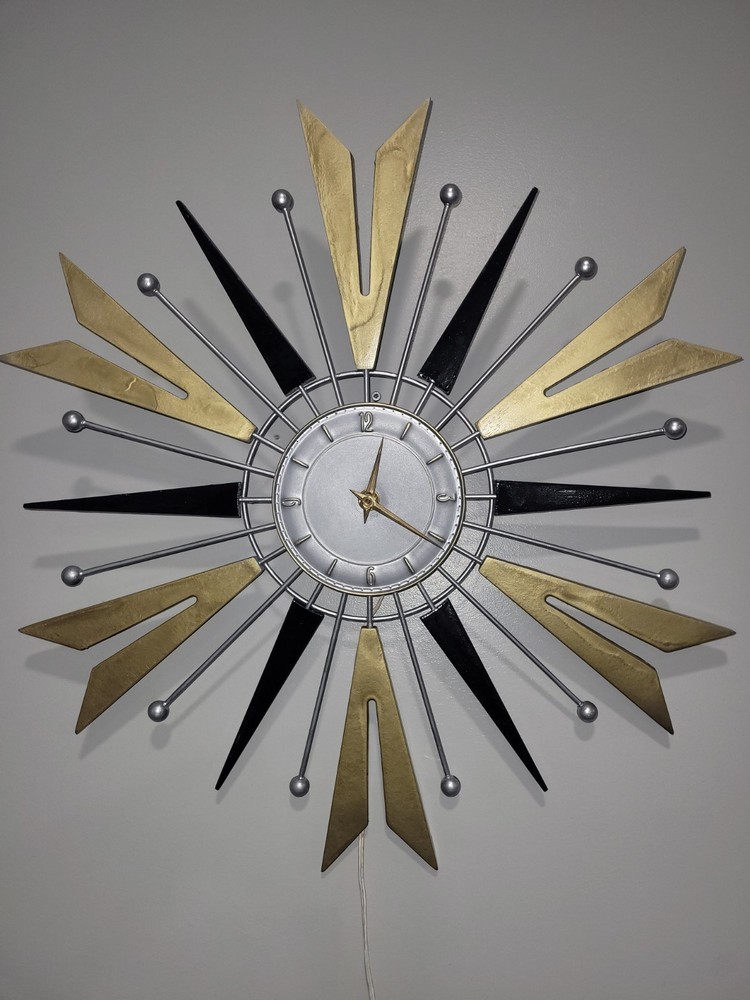 One Of A Kind  Snider Starburst Wallclock