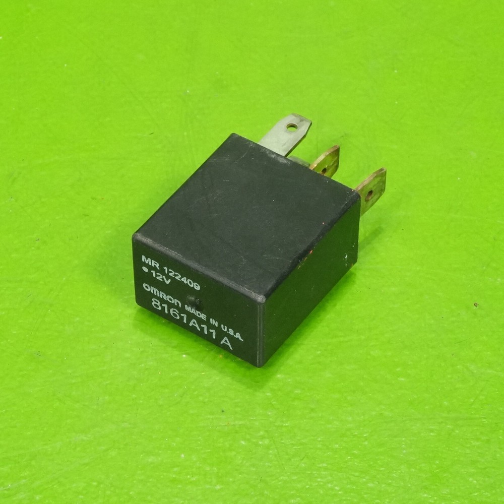 95-99 Eclipse Talon OEM MR122409 12V multi use purpose relay control