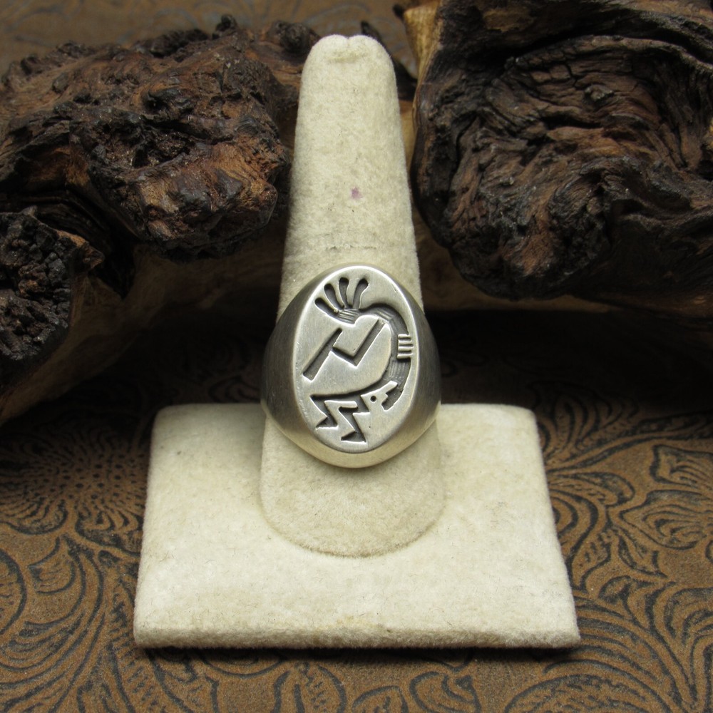 *Kokopelli Saddle-Style Overlay Sterling Silver Ring Size 10.75
