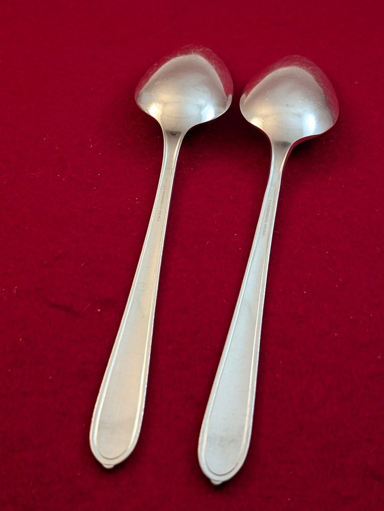 Lot Of 2 ONEIDA SILVERPLATE 1935 BERKELEY SQUARE Solid Serving Spoon 8 3/8"