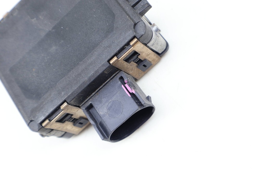 2017-2020 AUDI A3 QUATTRO - Right LANE Change Assist Module (Master)