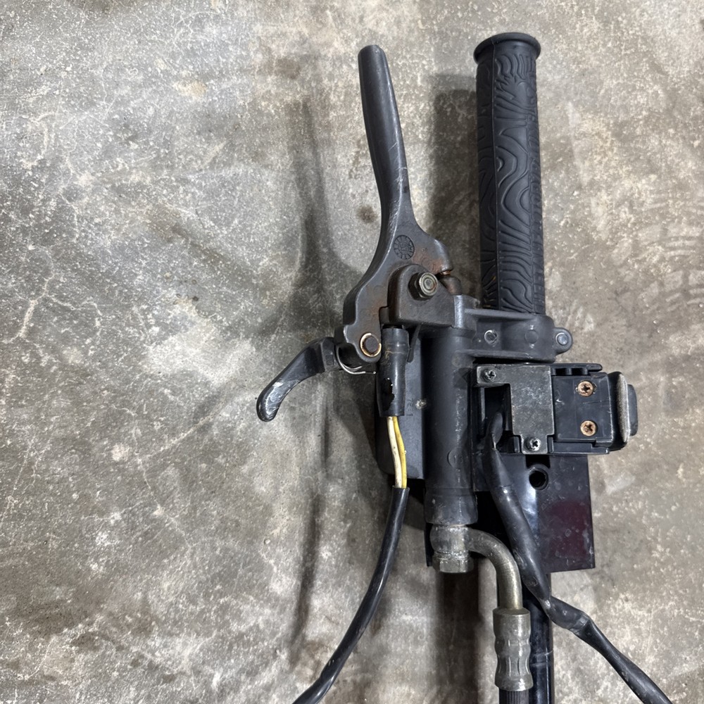 1997 SKI-DOO Mxz 440 Handlebars with Controls