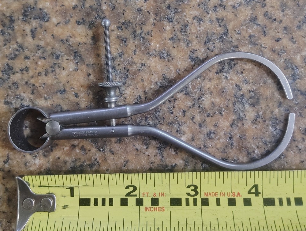 🗽 VINTAGE BROWN AND SHARPE 3" OD CALIPER