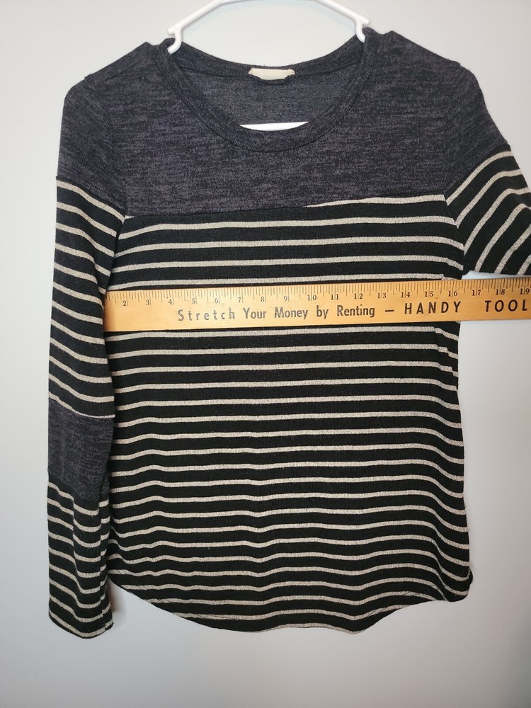 Womens Sweater Lightweight 12pm by Mon Ami