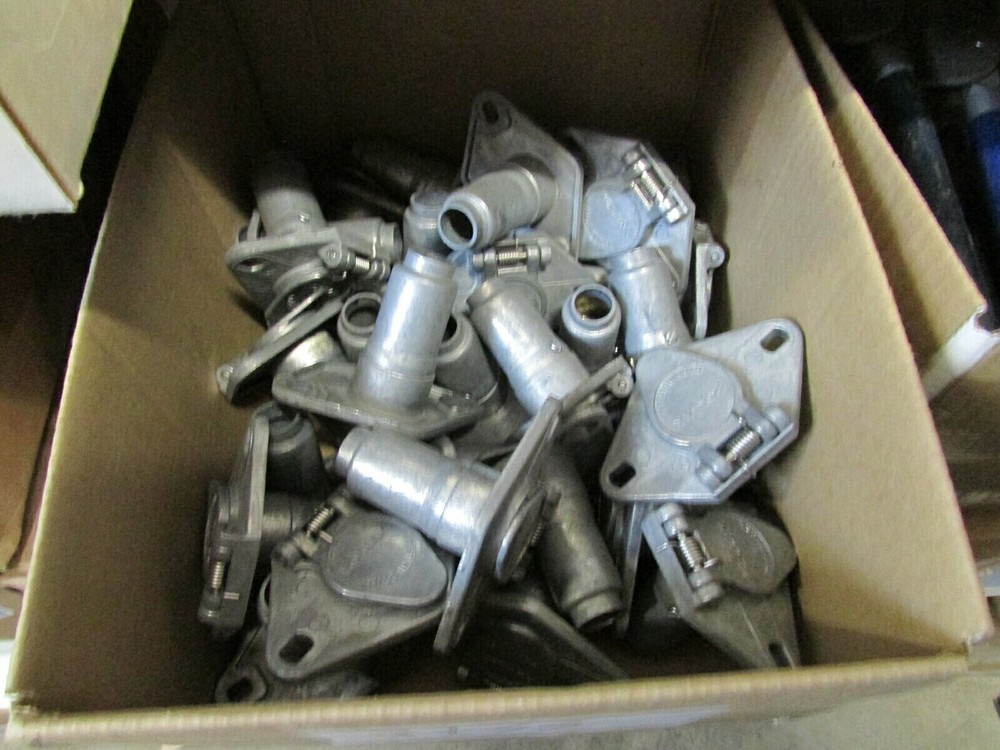 Pollak 6-Way Round Trailer Receptacles, Spring Covered Solid Cast Zinc Circular