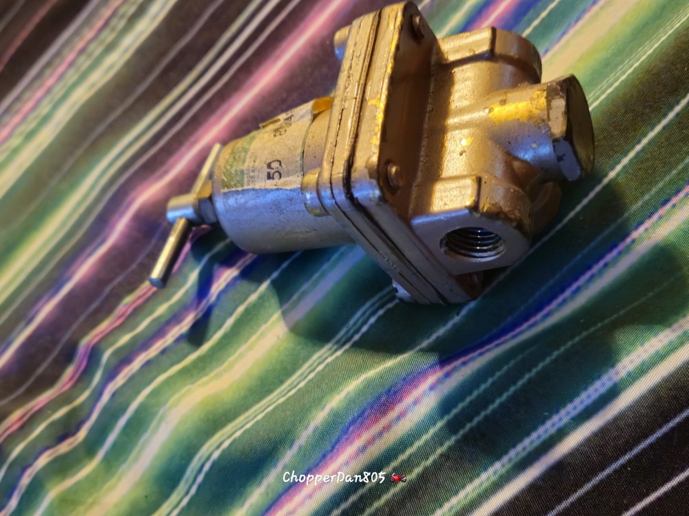 Watts 1/8" 26A Water Pressure Regulator Valve