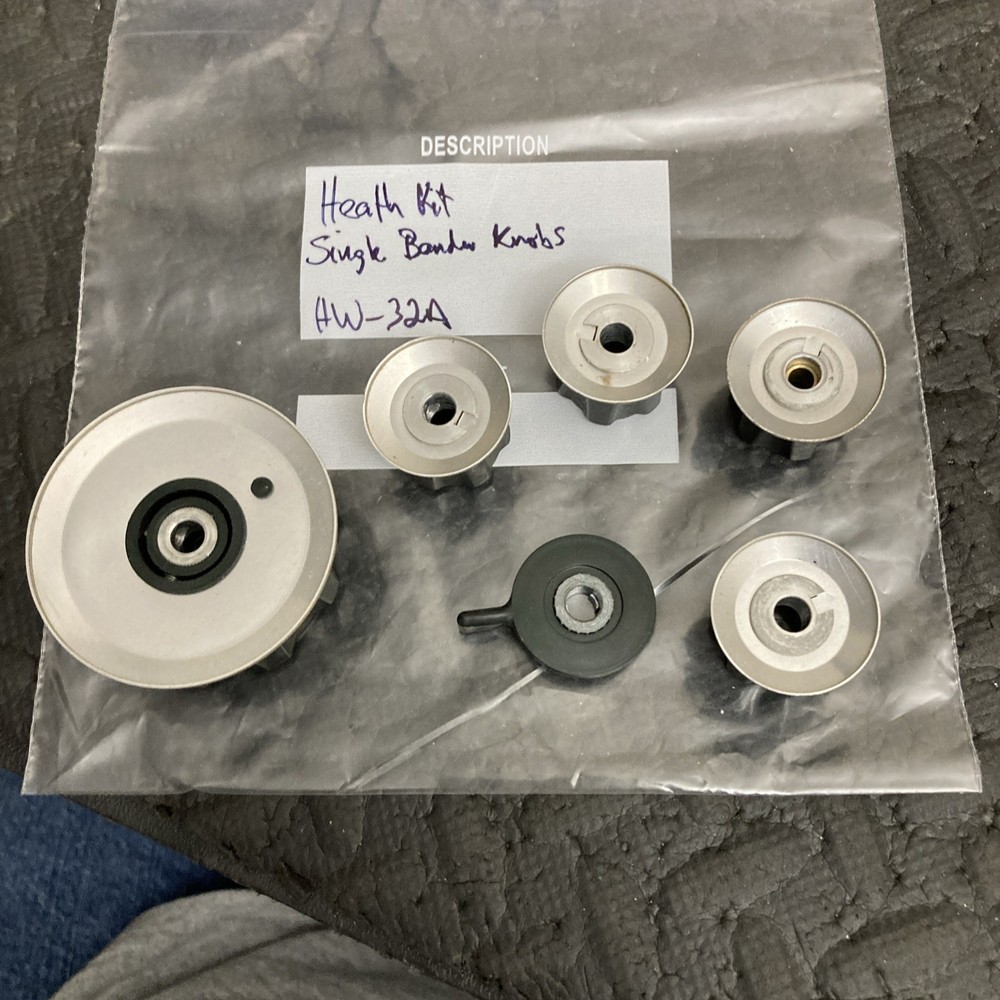 Heathkit HW-32A Knobs
