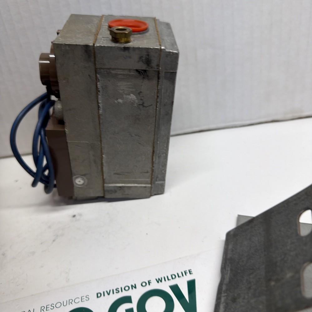 COLEMAN 8665-3501 GAS VALVE