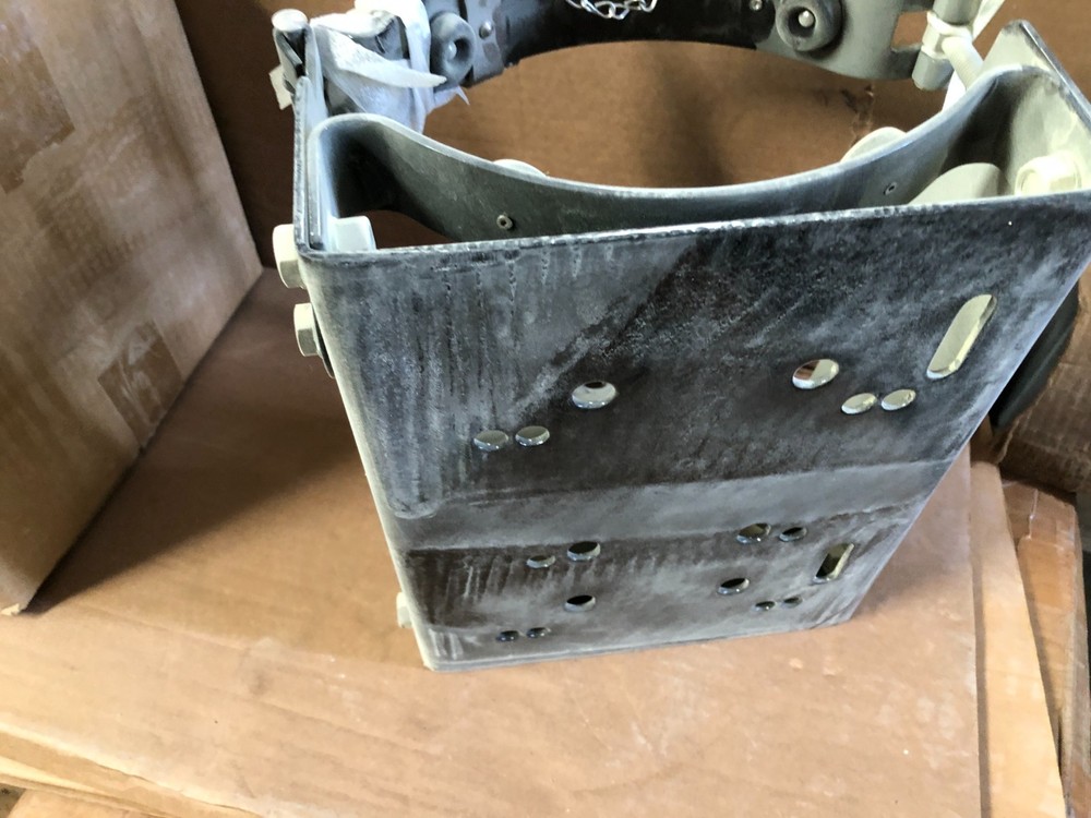 KIDDE Fire Extinguisher Bracket 292474 New but dirty