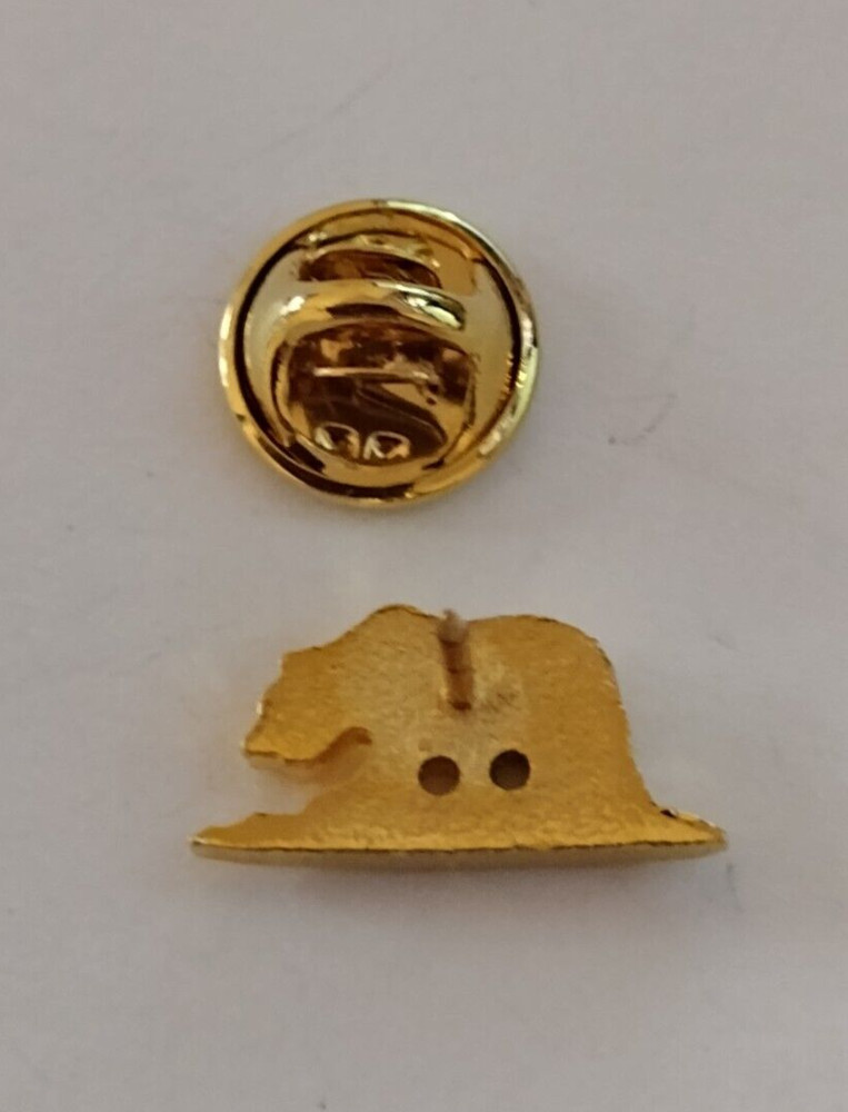 Small Gold Toned Bear Tack Pin