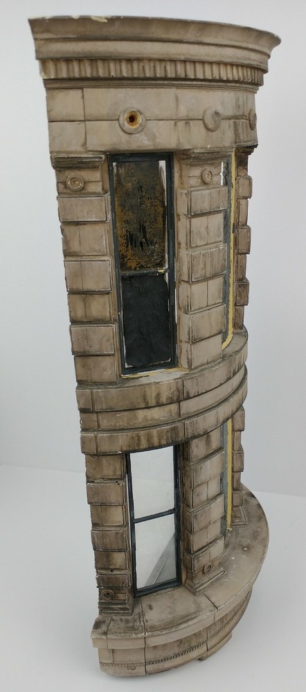 Godzilla: Large NY Flatiron Building Miniature Section