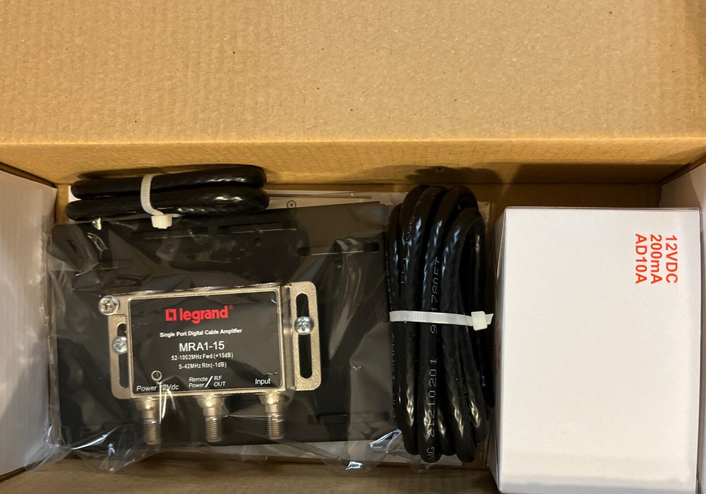On-Q| • Single Output Two-Way Amplifier with/Power Supply vm11000