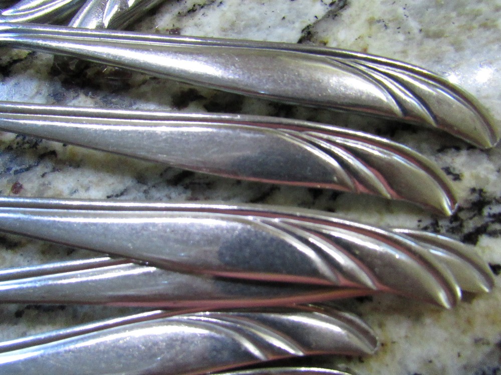 UNF1127 SWIRL STAINLESS SILVERWARE FLATWARE SET 35 PCE FORKS SPOONS+ FREE SHIP