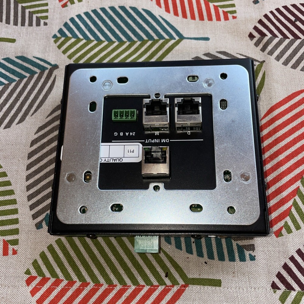 CRESTRON DM-RMC-100 ROOM BOX