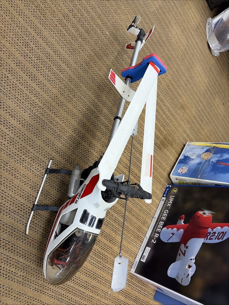 Kyosho Concept 30 helicopter