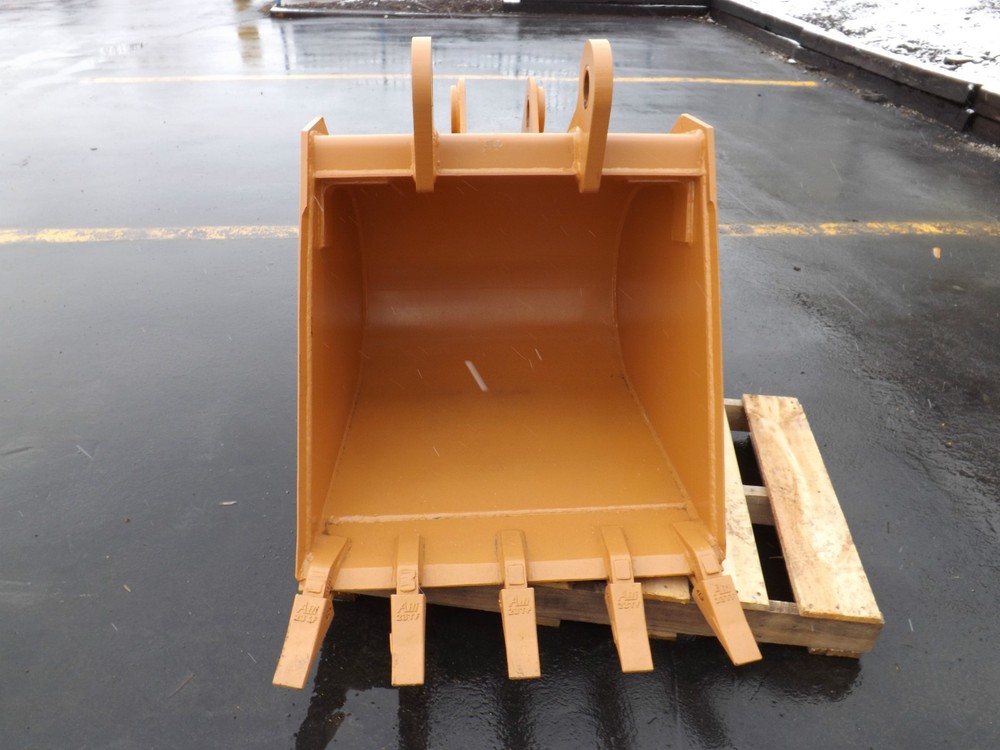 New 30" Backhoe Bucket for a Case 580SN