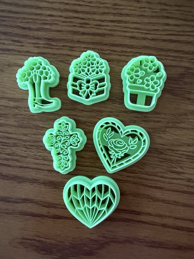 Polymer Flower Clay Cutter 6 Piece Set!