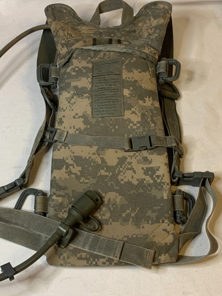 MOLLE II Carrier Hydration System Hydromax w/ Bladder Digital Camo Camelbak