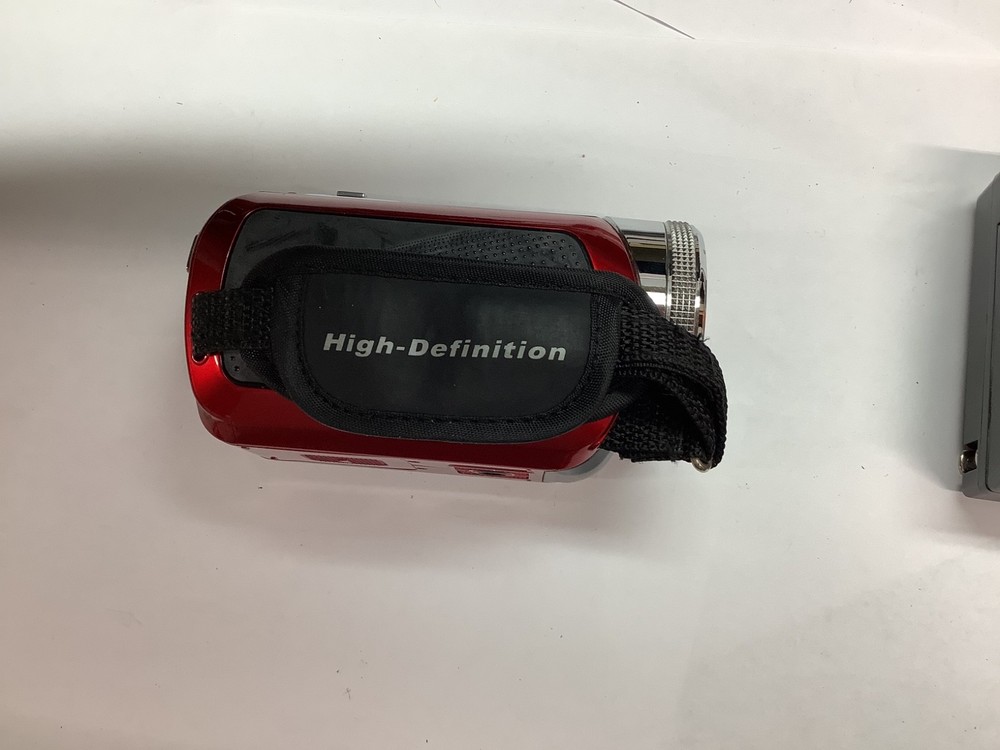 Vivitar Digital Video Recorder 840XHD Red Compact