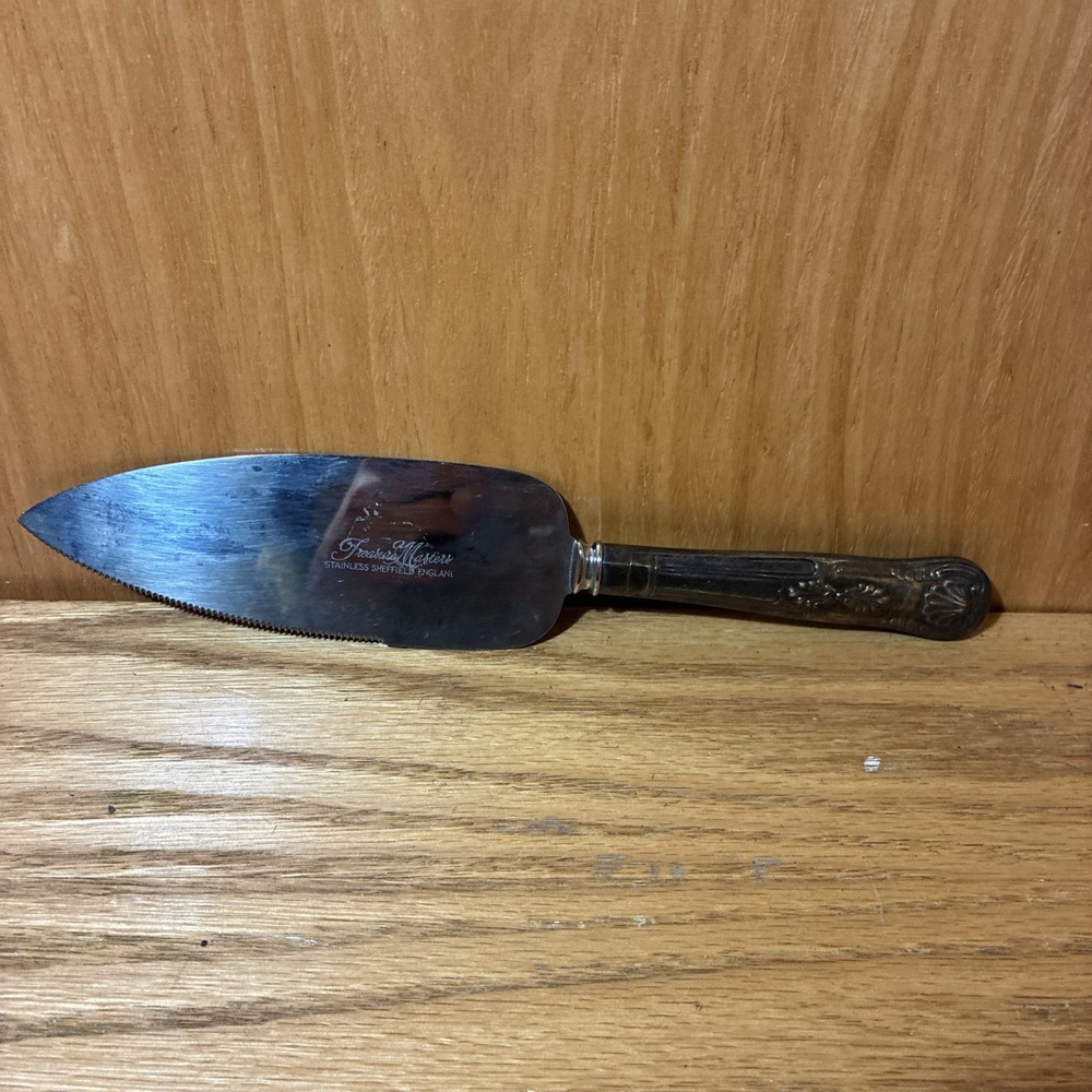 Treasure Masters Stainless Sheffield England Cake Knife (7C)