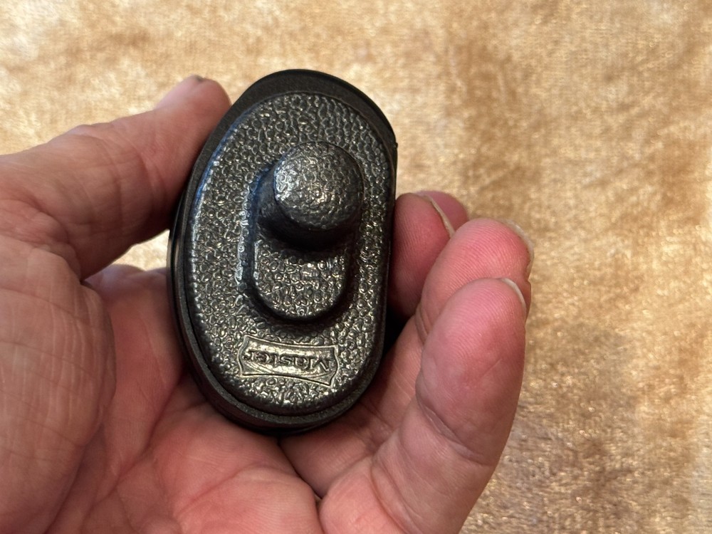 E70 - Master Trigger Gun Lock w/ 2 Key s Adjustable, Protective Pads