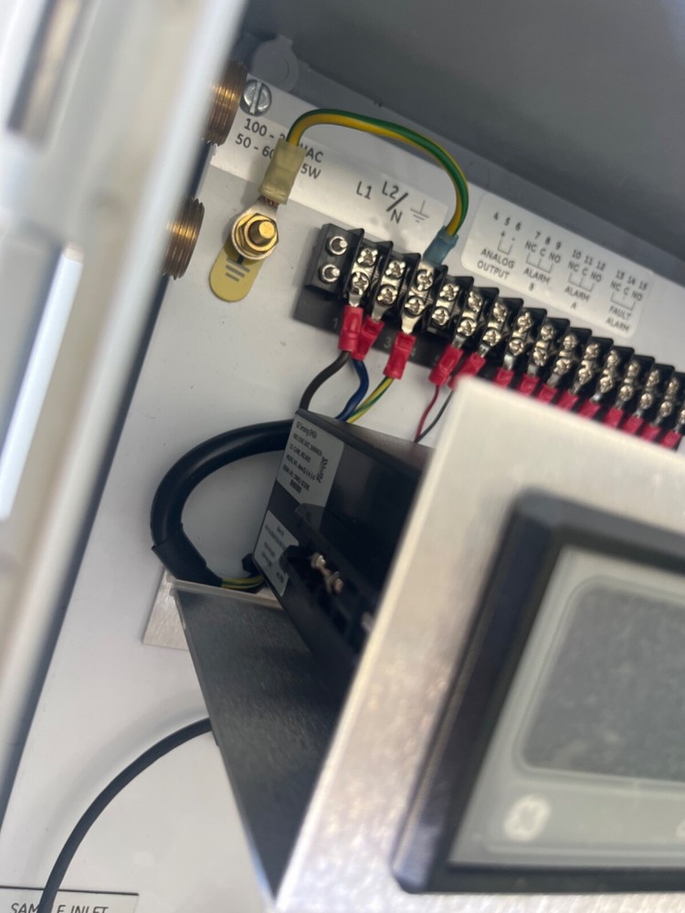 GE Parametrics Dew.IQ Moisture Analyzer – DEW.IQ-3-6-1-0