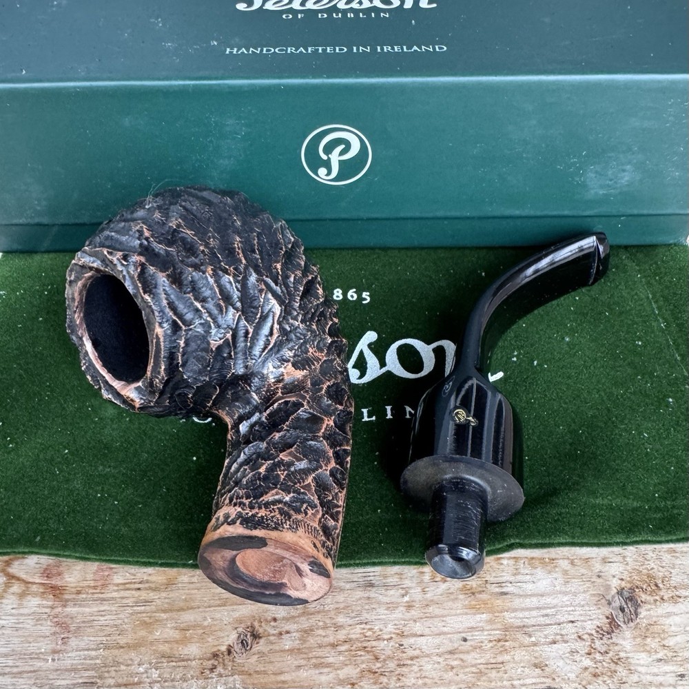 Peterson Aran Rusticated (XL02) Fishtail Pipe - New