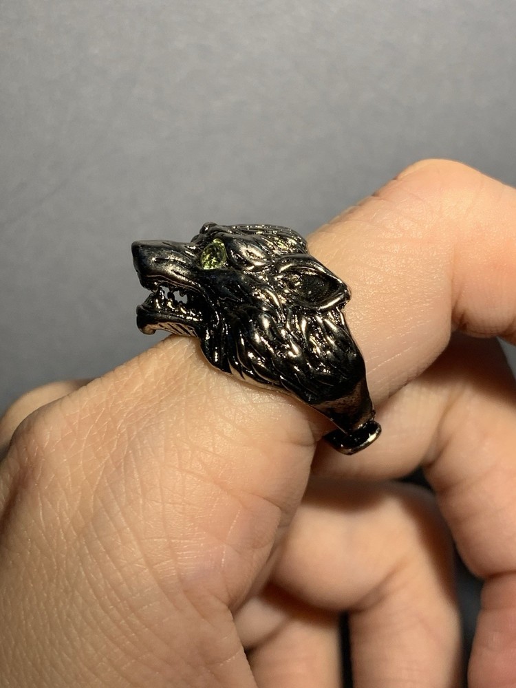 Natural Olivine Gemstone Wolf Head Cooper Man Ring/ Adjustable