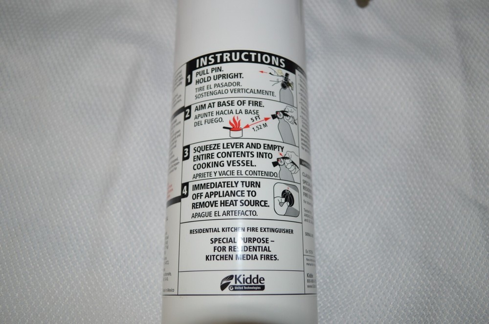 KIDDE ~ KITCHEN FIRE EXTINGUISHER ~ EASY MOUNT BRACKET ~ RESSP ~ DRY CHEMICAL