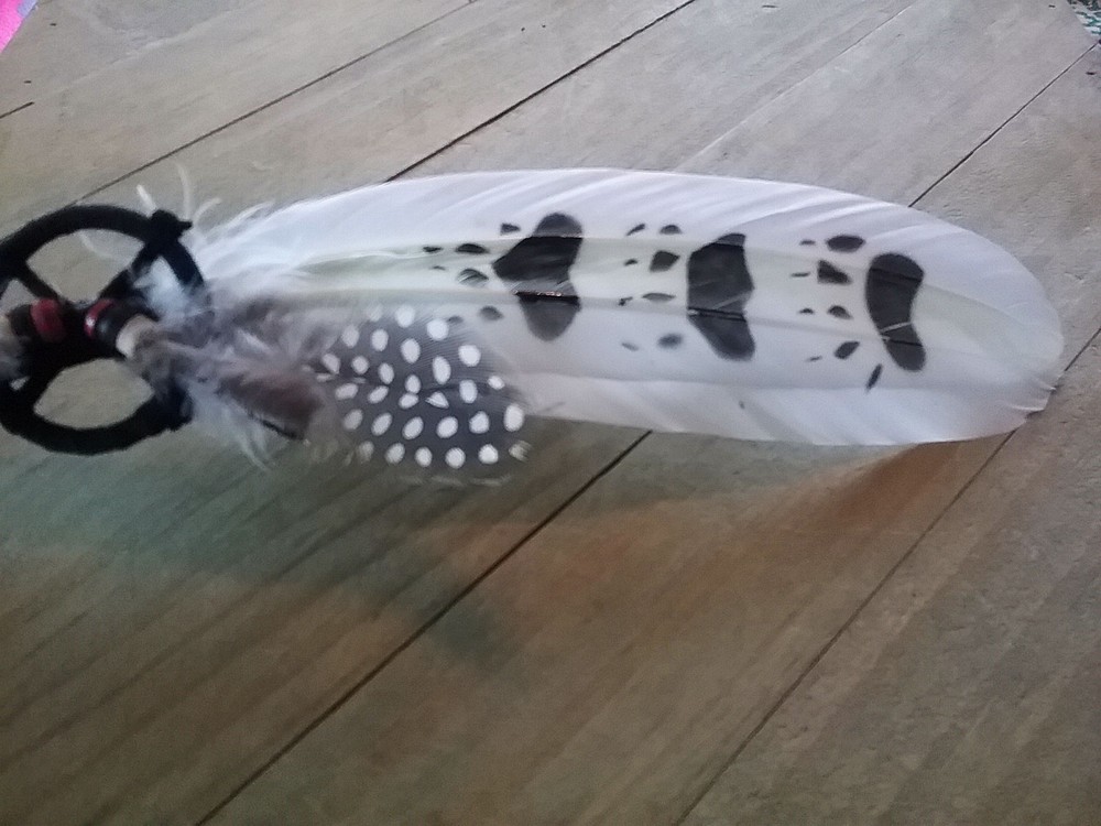 Smudging Feather, Large NATIVE AMERICAN Design SMUDGER, Smudge Feather