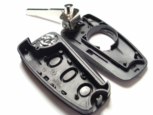 NEW FORD TRANSIT CUSTOM, TRANSIT & CONNECT REPLACEMENT 3 BUTTON KEY CASE/BLADE