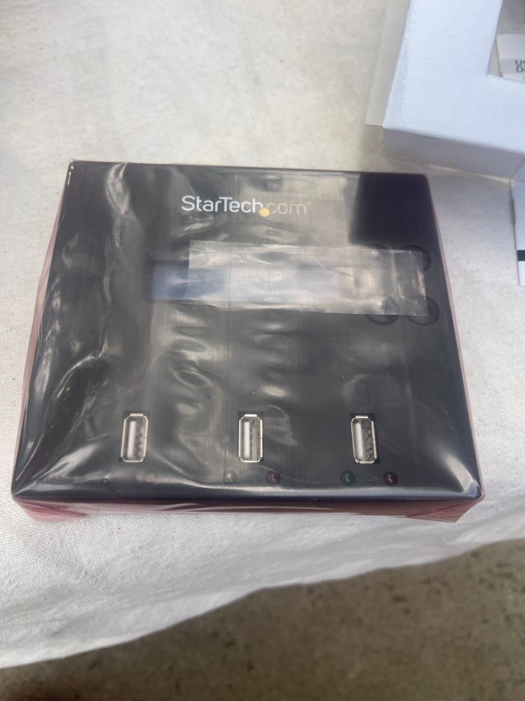 StarTech USBDUP12 1:2 USB 2.0 Duplicator & Eraser