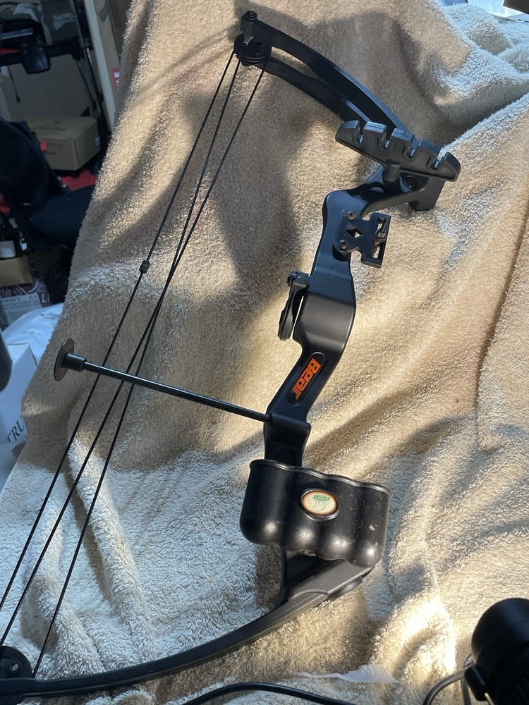 Bear Brand Compound Bows Brave III Model For Kids Great For Practicing