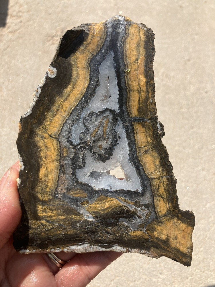 Black And Gold Agate Slab