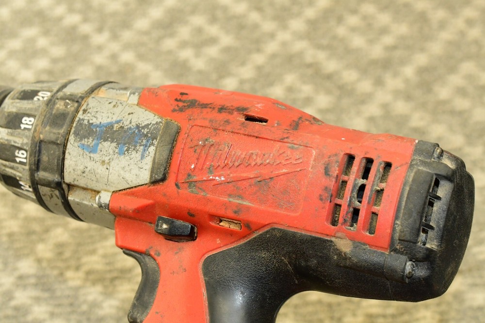 Milwaukee 18v 1/2" Cordless Drill/Driver 0822-20 Tool Only - Working