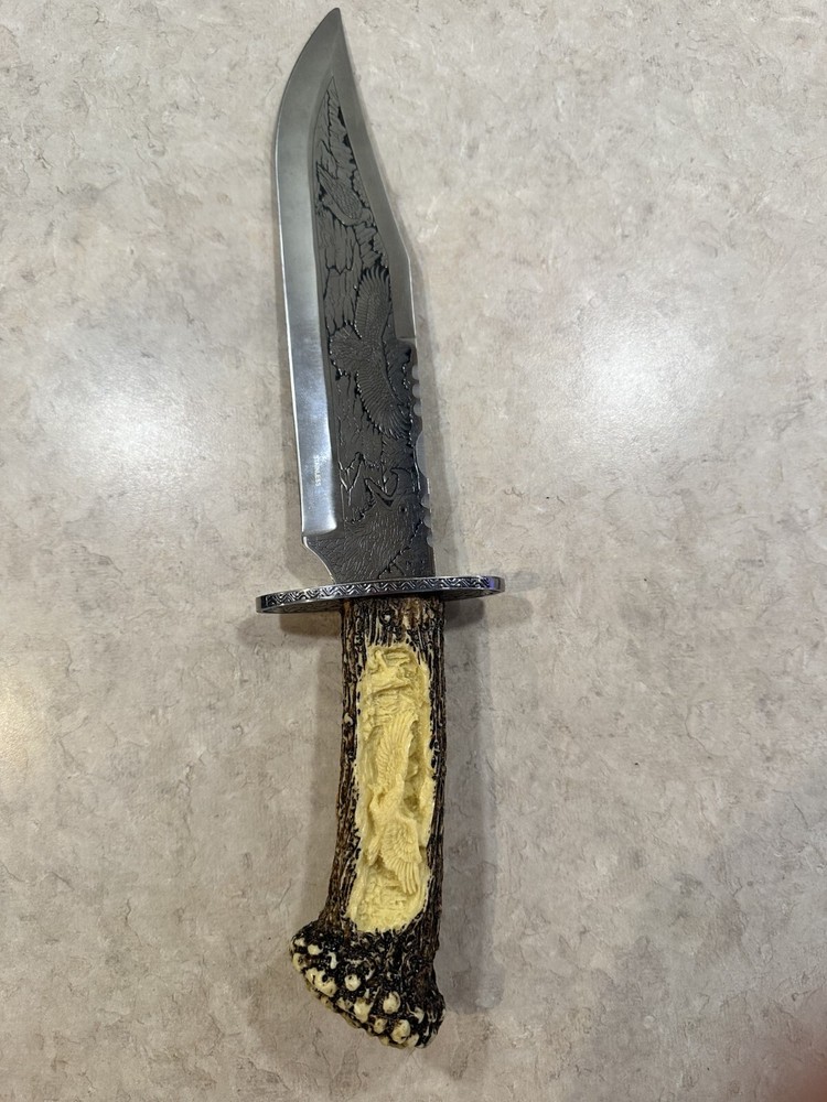 Wildlife Eagle Detailed Display Dagger Knife Decoration