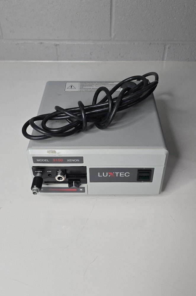 LUXTEC Model 9100 Xenon Light Source
