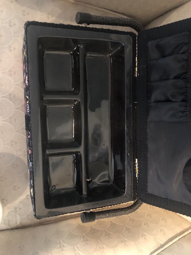 Vtg Sewing Basket